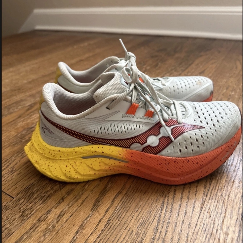 Saucony x REI Endorphin Speed 4 size 8.5